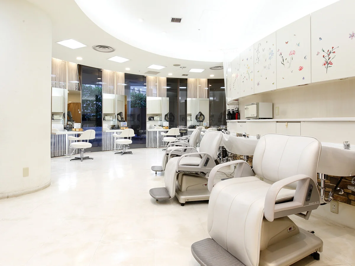 アイヴァンキャトル山野愛子